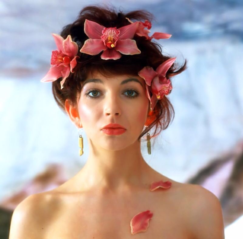Happy Birthday to Kate Bush. Born Catherine Bush this day in 1958 in Bexleyheath. English singer songwriter, musician and dancer. The first woman to have a self written No.1 single in the UK. Kate was also the first British solo female artist to top the UK Album Chart #KateBush