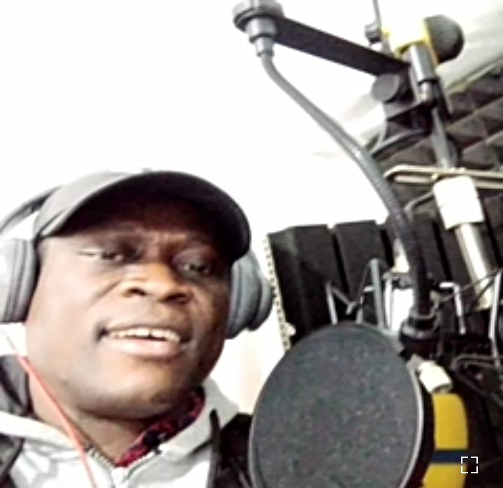 Tungba100.9fm (@tungba1009fm) on Twitter photo #NowStreaming My True Love by 🎤 <a href="/EzeOnyemere/">Emp caecar,Eze Clinton, Dollars the king of stars</a>
#NowOnAir
<a href="/Djcash_/">DJ Ben Cash</a>
#TrendingNow
#HappyNewMonthfamz
#HaveAPeachfulDay
#Wednesdayvibes #MorningShowMysteries
@Tungba1009fm #NowStreaming My True Love by 🎤 <a href="/EzeOnyemere/">Emp caecar,Eze Clinton, Dollars the king of stars</a>
#NowOnAir
<a href="/Djcash_/">DJ Ben Cash</a>
#TrendingNow
#HappyNewMonthfamz
#HaveAPeachfulDay
#Wednesdayvibes #MorningShowMysteries
@Tungba1009fm