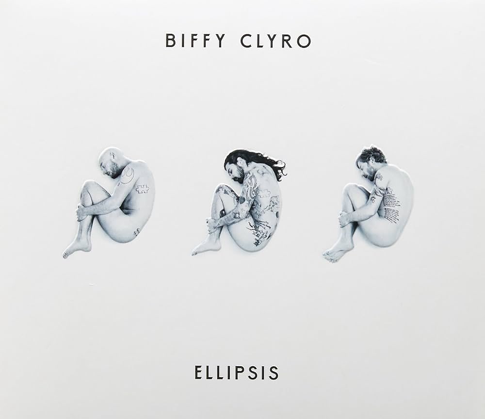 BIFFY CLYRO - ELLIPSIS - 2016
🟠
«Escocia tuvo que ser»
En 2016, año de lanzamiento de “Ellipsis”, alcanzan definitivamente el número uno en el Reino Unido. Tras una breve intro vocal, el disco abre con unos riffs brutalmente saturados…

vinylroute.com/2025/07/30/bif…