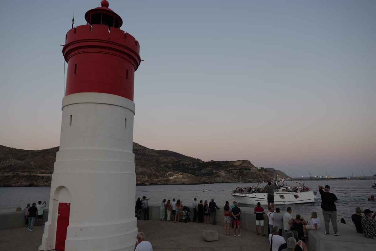 ☀️ Buenos días en este miércoles, 30 de julio.

Ya puedes acceder, como cada mañana, a las previsiones informativas de #Cartagena 📲 cartagena.es/cartagena_al_d…

¿Cuál es tu faro favorito del municipio? ⬇️