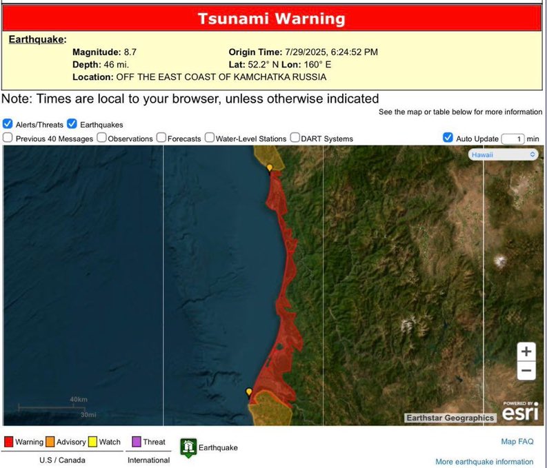 SeeULuna's tweet photo. #BRRAKING A tsunami warning has been issued for the coasts of California, Oregon, and Washington 🇺🇸

For More: https://t.co/oj2UOkLcgH

#Tsunami #California #earthquake #TsunamiAlert https://t.co/yiThGY5cTw