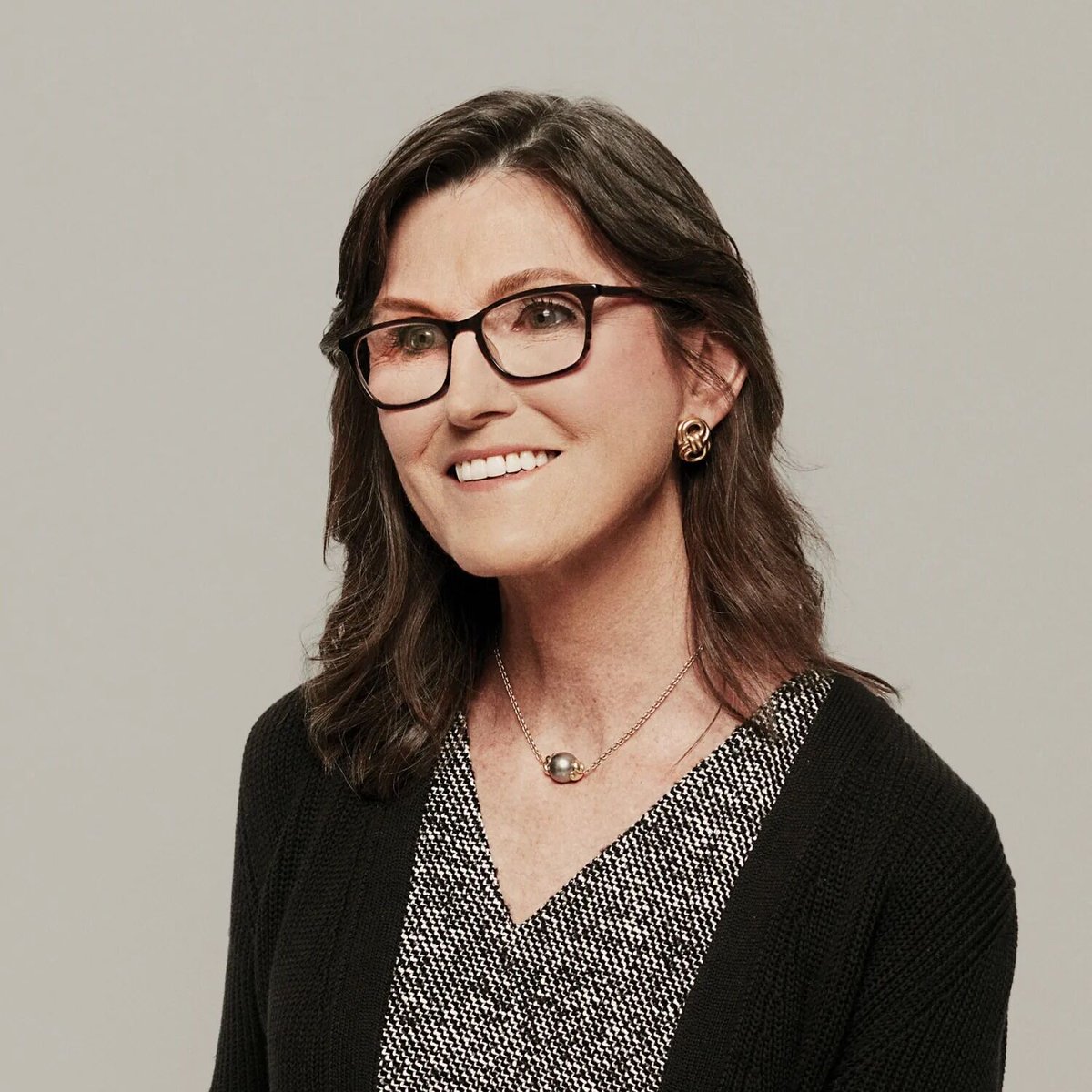 🔴CRIPTOVALUTE: Cathie Wood di Ark Invest acquista 477.498 azioni della BMNR di Tom Lee per un valore di 15,3 milioni di dollari!