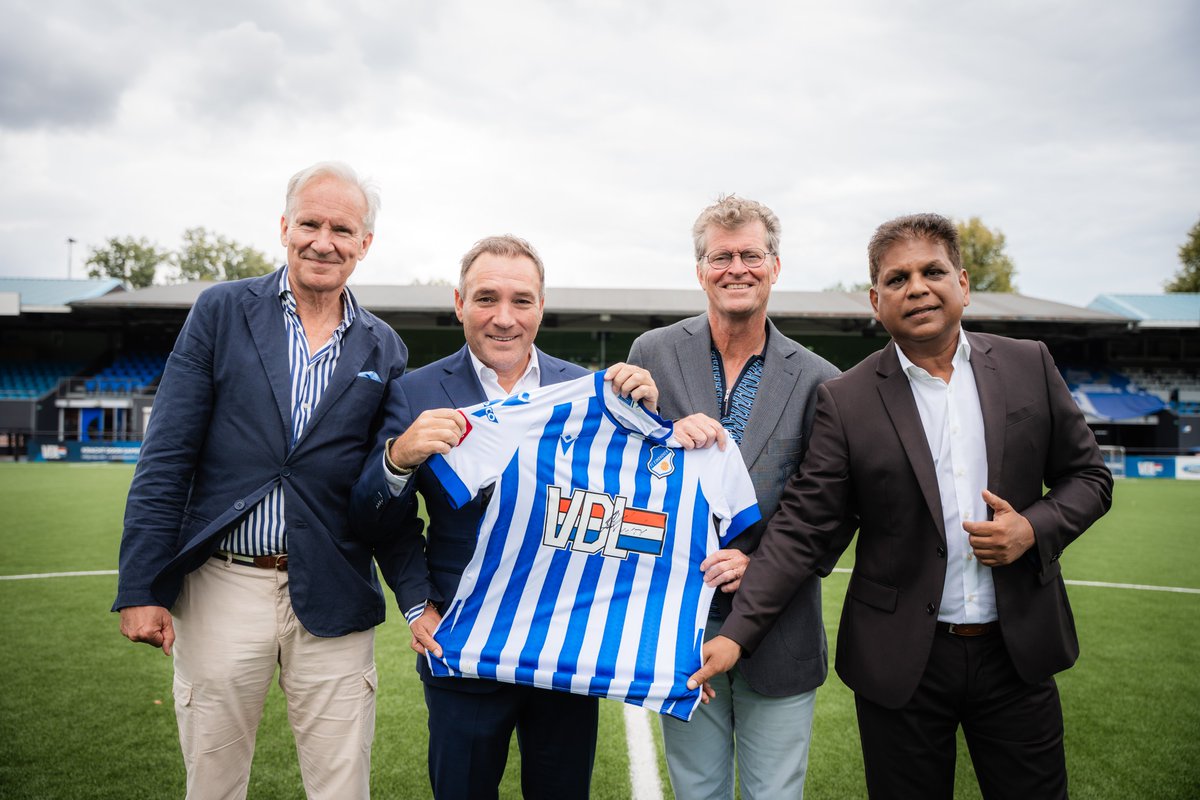 FC Eindhoven (@fceindhoven) on Twitter photo ๐๐ ๐๐ถ๐ป๐ฑ๐ต๐ผ๐๐ฒ๐ป ๐ฒ๐ป ๐ฉ๐๐ ๐๐ฟ๐ผ๐ฒ๐ฝ ๐๐ฒ๐ฟ๐น๐ฒ๐ป๐ด๐ฒ๐ป ๐๐ฎ๐บ๐ฒ๐ป๐๐ฒ๐ฟ๐ธ๐ถ๐ป๐ด ๐๐ผ๐ ๐๐ฒ๐ธ๐ฒ๐ฟ ๐ฎ๐ฌ๐ฏ๐ฌ
FC Eindhoven en <a href="/VDL_Groep/">VDL Groep</a> hebben hun jarenlange samenwerking verlengd tot ten minste 2030. Daarmee blijft een van de langstlopende partnerships in het ๐๐ ๐๐ถ๐ป๐ฑ๐ต๐ผ๐๐ฒ๐ป ๐ฒ๐ป ๐ฉ๐๐ ๐๐ฟ๐ผ๐ฒ๐ฝ ๐๐ฒ๐ฟ๐น๐ฒ๐ป๐ด๐ฒ๐ป ๐๐ฎ๐บ๐ฒ๐ป๐๐ฒ๐ฟ๐ธ๐ถ๐ป๐ด ๐๐ผ๐ ๐๐ฒ๐ธ๐ฒ๐ฟ ๐ฎ๐ฌ๐ฏ๐ฌ
FC Eindhoven en <a href="/VDL_Groep/">VDL Groep</a> hebben hun jarenlange samenwerking verlengd tot ten minste 2030. Daarmee blijft een van de langstlopende partnerships in het