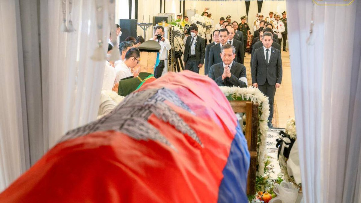 RFI_Km's tweet image. រដ្ឋាភិបាលប្រកាសផ្តល់ក្របខ័ណ្ឌបន្តវេនដល់សាច់ញាតិកងទ័ពដែលពលី និងពិការក្នុងសមរភូមិ rfi.my/Bsqq.x