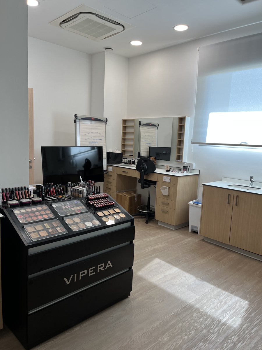 Σπούδασε Αισθητική στο Intercollege.
-Εγγραφή στο μητρώο αισθητικών Κύπρου, απόκτηση άδειας άσκησης επαγγέλματος και άδειας λειτουργιάς ινστιτούτου αισθητικής

Πληροφορίες 22 8425 00 ή στο intercollege.ac.cy/el/register-ae…