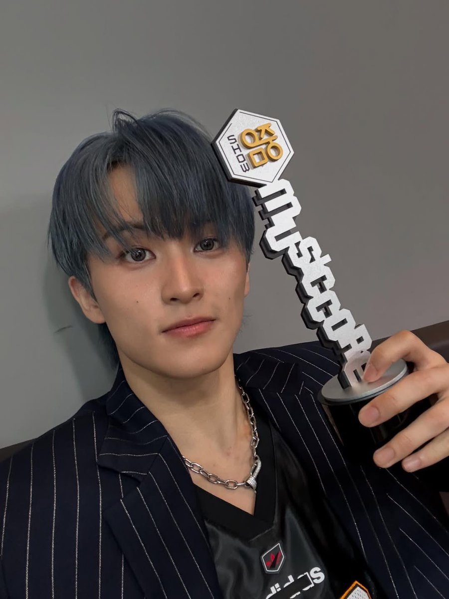REM MARK LEE PH tweet media
