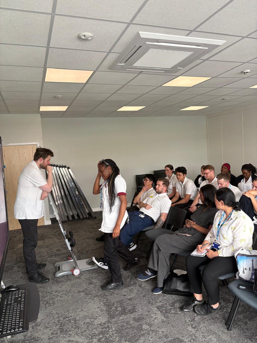 BarnsleyStudent's tweet photo. Yesterday, Hayden one of our physios delivered a student teaching session on moving &amp; handling and patient equipment to help increase the confidence and safety of our third years practice ready for them qualifying. Was fantastic to see joint work between nurses and AHP students https://t.co/8MnOYZXgIu