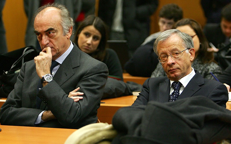 Quando un giocatore della Juventus fu trovato positivo al doping e Moggi con l'appoggio di Mazzini (vice di Carraro in FIGC) e Pagnozzi (segretario CONI) riuscì a disinnescare la bomba
Con una strategia di "assoluta portata criminale" - come si legge nell'informativa dei