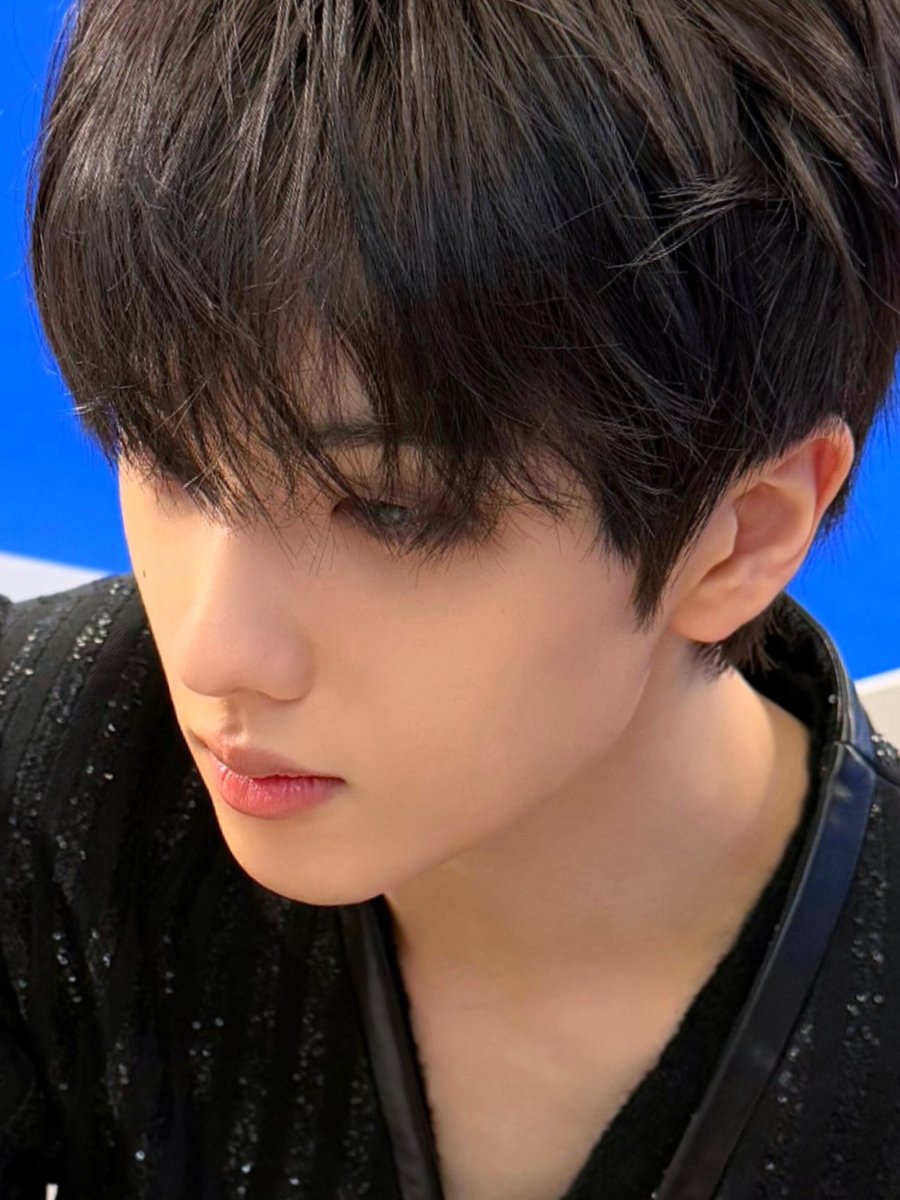 jisung's face card oh my godㅡ