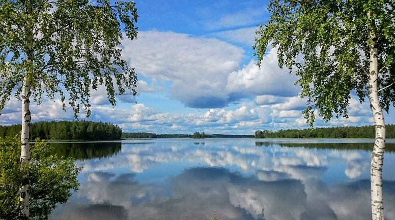 Taloustaito (@taloustaito) on Twitter photo Jos taloudelliset siteet Suomeen ovat vahvat, kannattaako sijoittaa säästöjään suomalaisiin pörssiyhtiöihin? Saattaa kannattaa, mutta eihän se riskienhallintamielessä ihanteellista ole. <a href="/KaroHamalainen/">Karo Hämäläinen</a>
taloustaito.fi/bonus/karon-po… Jos taloudelliset siteet Suomeen ovat vahvat, kannattaako sijoittaa säästöjään suomalaisiin pörssiyhtiöihin? Saattaa kannattaa, mutta eihän se riskienhallintamielessä ihanteellista ole. <a href="/KaroHamalainen/">Karo Hämäläinen</a>
taloustaito.fi/bonus/karon-po…