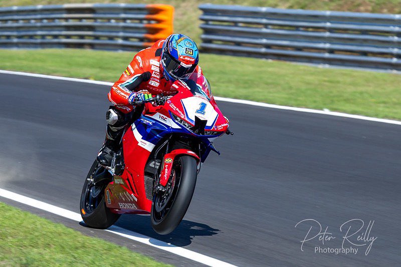 Little power #wheeliewednesday using everything and kicking up the dust 💨✊🏼