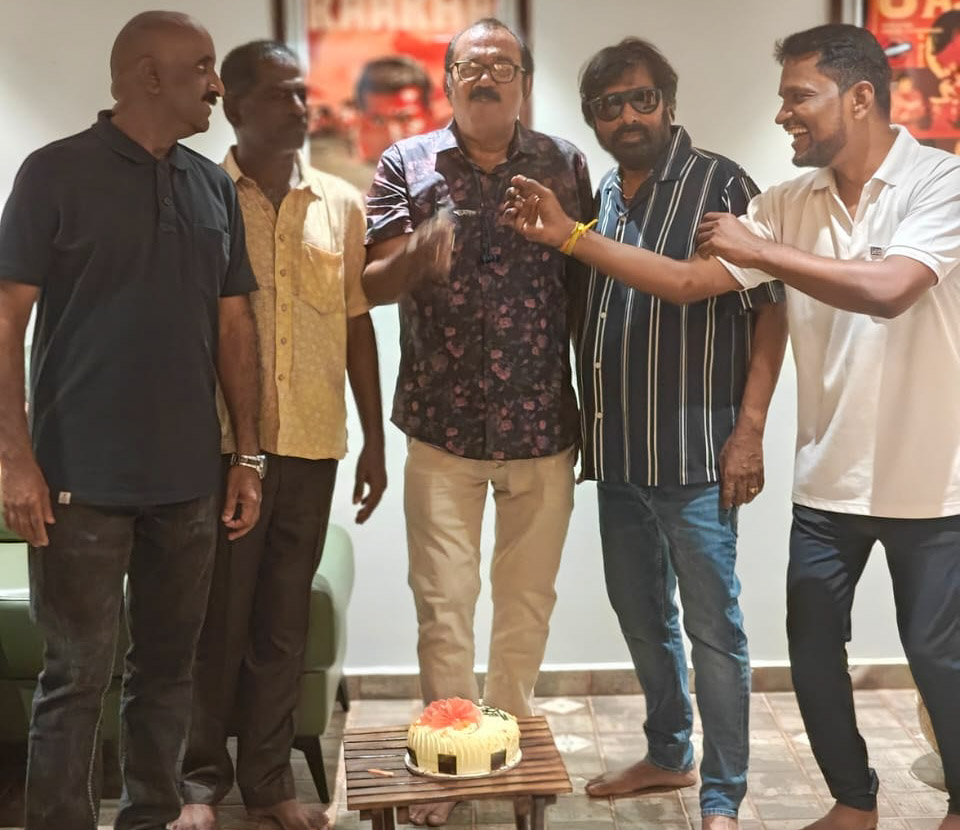Revithambi1964's tweet image. இனிய
பிறந்தநாள்
நல்
வாழ்த்துகள்
@cablesankar
💐
சார்.
@RDRajasekar
@VIJAYBALAJI2
@itzkeer