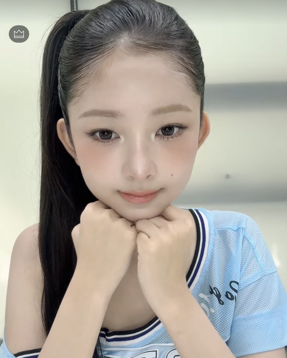 4orrei's tweet photo. 레이어머님 레이어렷을때얼마나열심히굴려주셧을지감도안옴 https://t.co/aYpSpEjDls