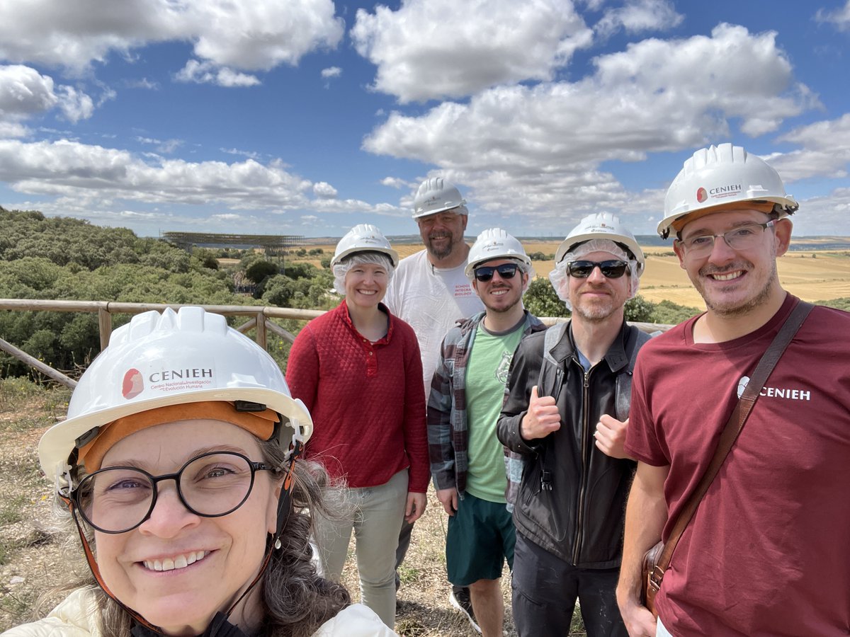 Tied2Teeth's tweet image. The T2T Quantitative Genetics Working Group met last week at @CENIEH  in #Burgos. 🦷🔬🧬
Good laughs, great food, and fantastic science was on the agenda. Stay tuned for some exciting results over the next two years! 👌
@ERC_Research  @FECYT_Ciencia 
#humanevolution #research