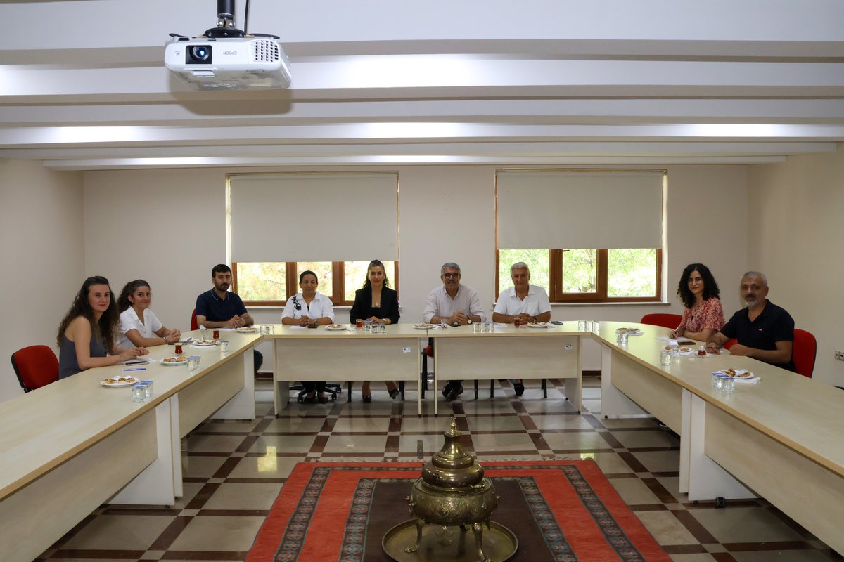 Söderhamn ve Nusaybin Belediyeleri arasında ‘Kardeş Belediyecilik’ İlişkisi Kuruldu 

Nusaybin Belediyesi ile İsveç Söderhamn Belediyesi arasında, daha önce oluşturulan ancak kayyım döneminde askıya alınan ‘kardeş belediyecilik’ ilişkisi yeniden kuruldu.
 
İki belediye arasında