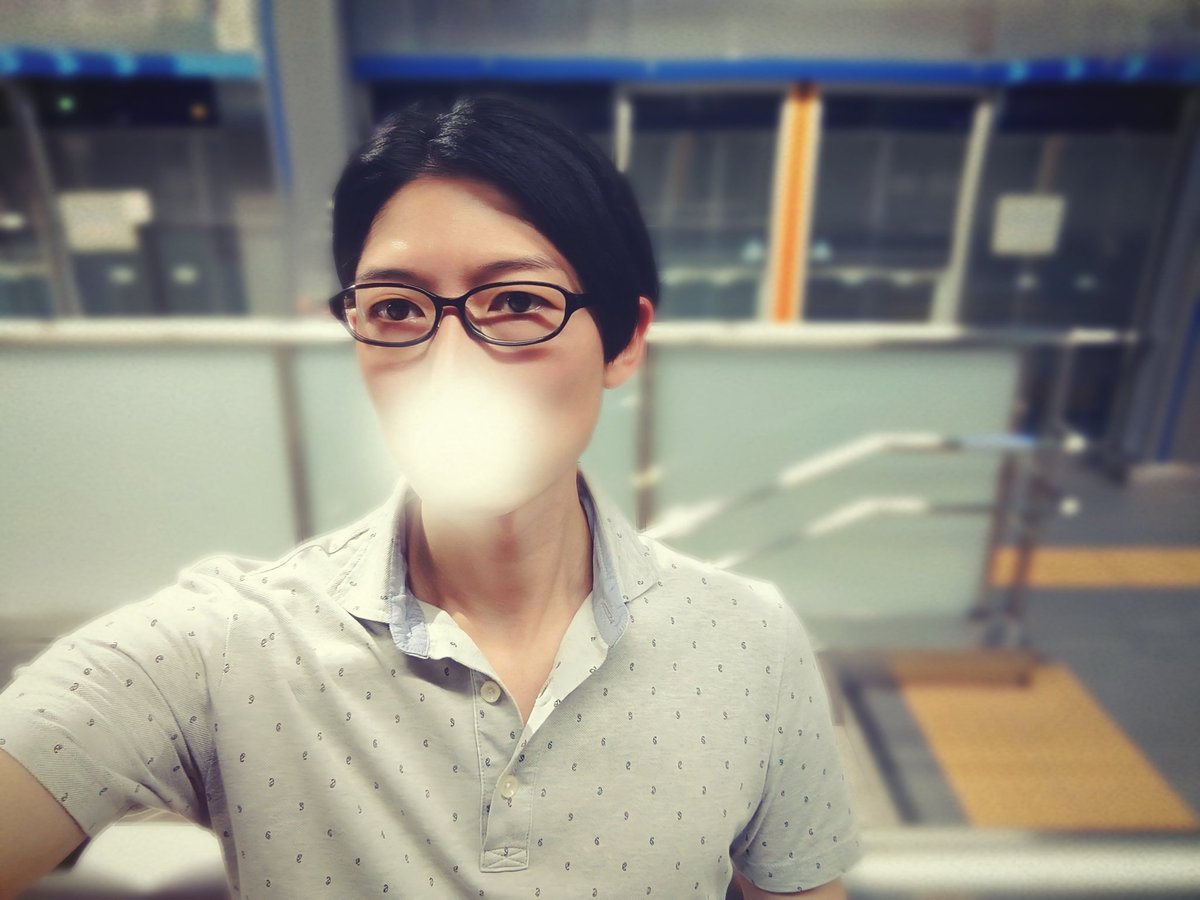 男の色気は生き様なのだそう。
服や美容はお金で買える、人生経験は唯一無二。