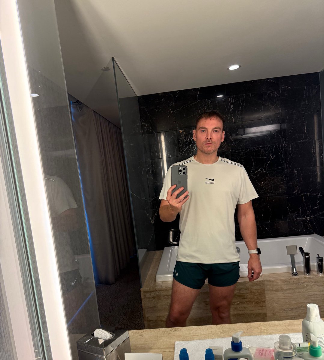 Doc_Scot's tweet image. Q: how much did you lose 💰 in Vegas??

Me: oh a few pounds 💪🏼