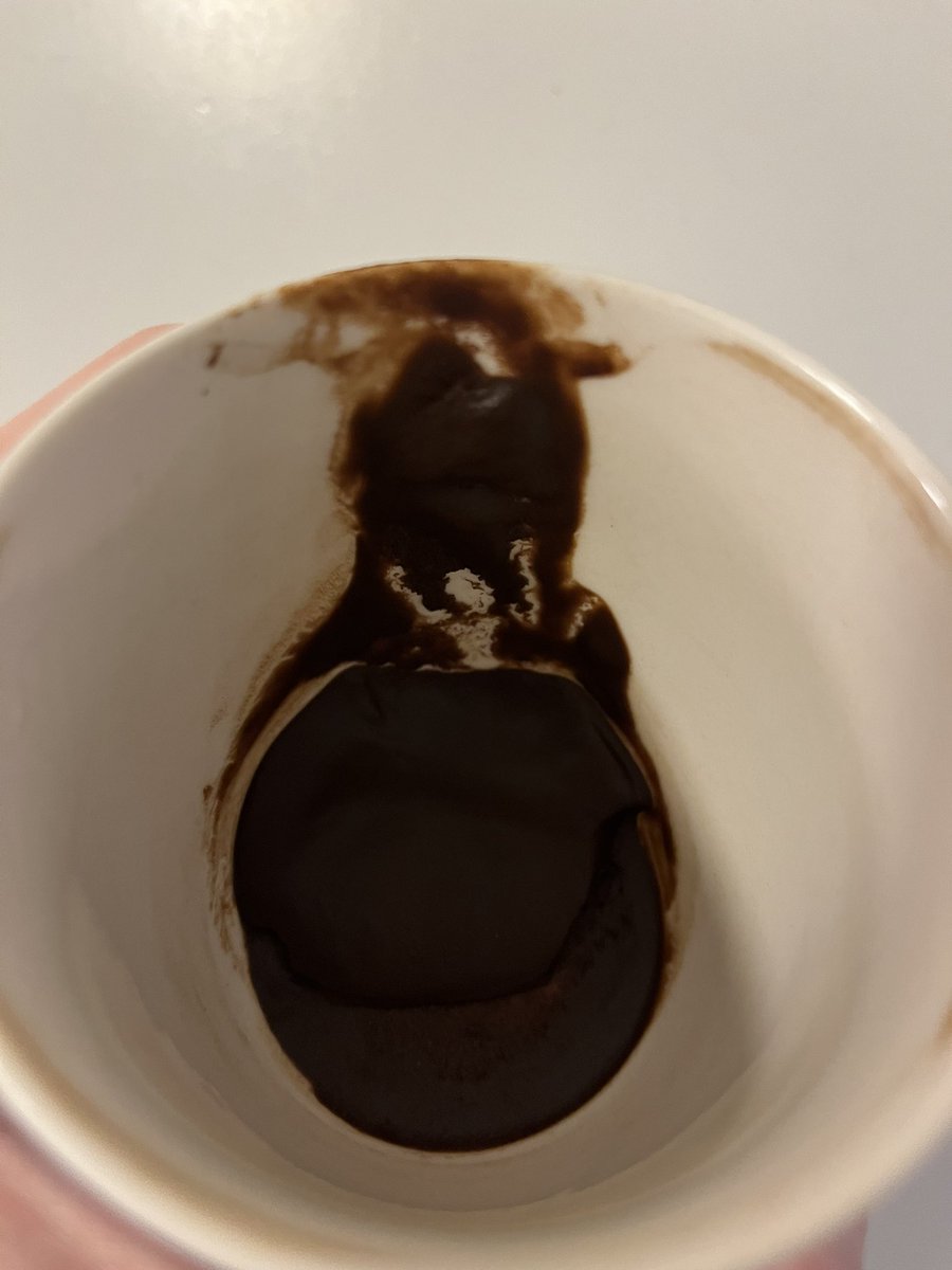 женщина-булка tweet media