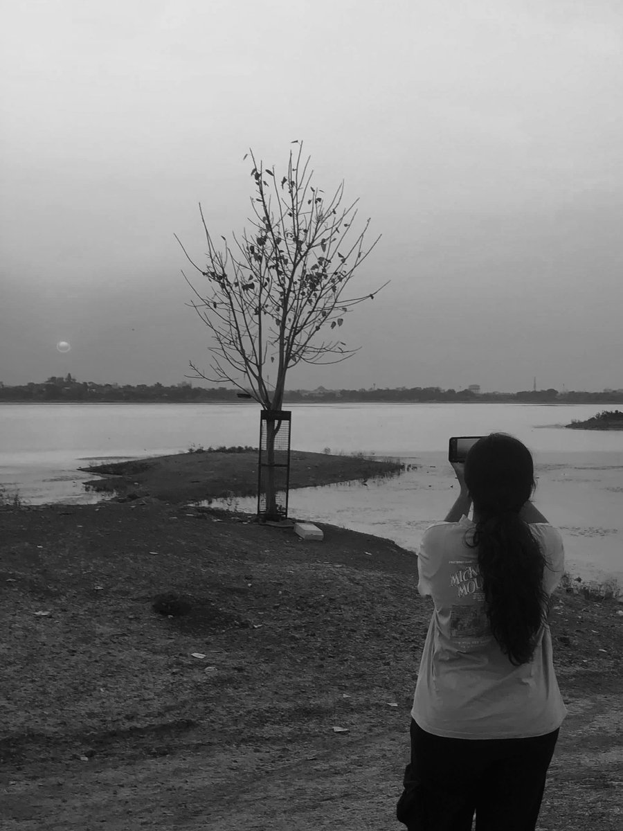 mansebanjaran's tweet photo. Photographer // photo https://t.co/gRypJFJoSj