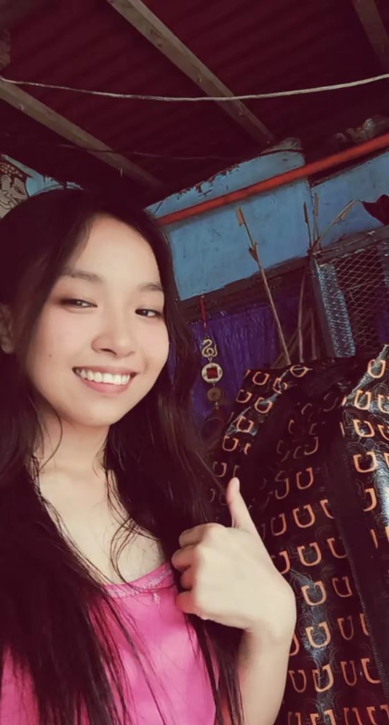 drew_berniece's tweet photo. While collecting plastic waste, I realized how much unused plastic has been stored and piling up in our house. It was a fun experience. I even ended up cleaning the house while gathering the plastics. Thank u ninang! 😆🫶

@AcerPhils #AcerDay2025 #AcerxThePlaf #AcerBreakTheWaste https://t.co/MnTW9b3u3n