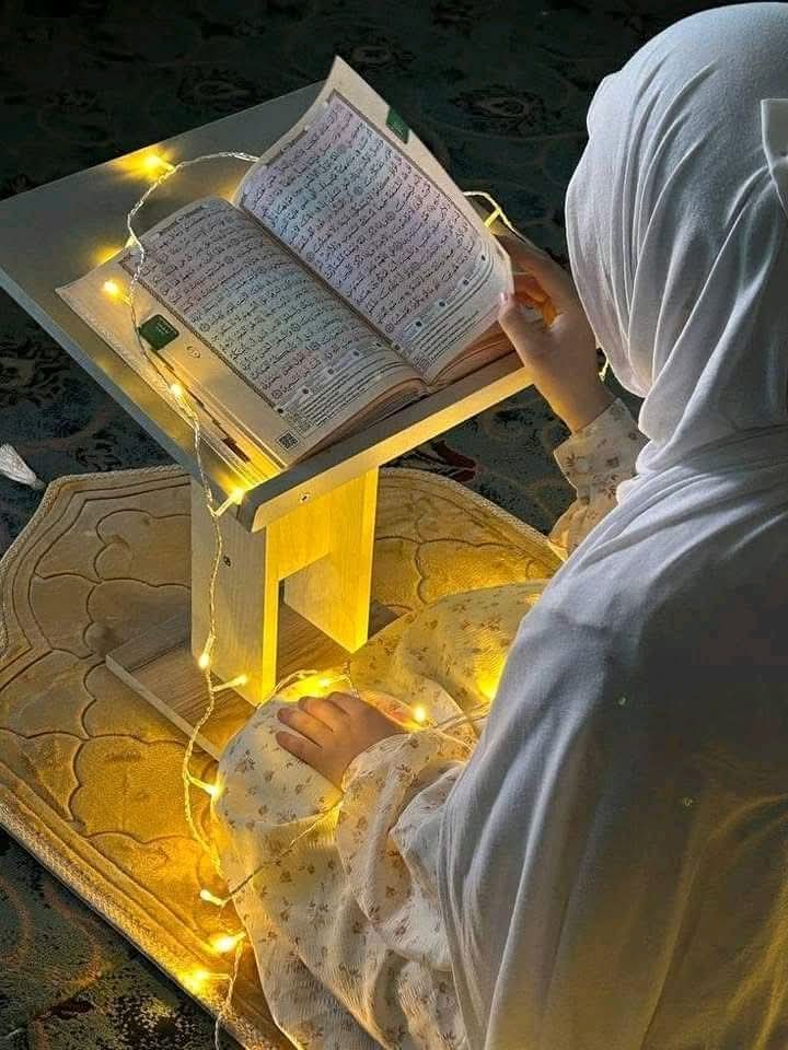 ''يارب اذا كان  عفــوك يمحو الذنوب فكيف ودك..؟ 
وإذا كـان ودك يضيء القلوب فكيف حبـــڪ..  ؟
وإذا كان حبك يدهش العقـول فكيف قربك..  ؟
وإذاڪان قربك يـزيل الهموم 
فكيف النظـر إلى وجهك الكريم.. ؟ 
اللهــم إنـي أســـــألك لي ولمن 
أحبـبناهم فيك عفوك وودك..   
وحــبك وقربك ولذةالنظر