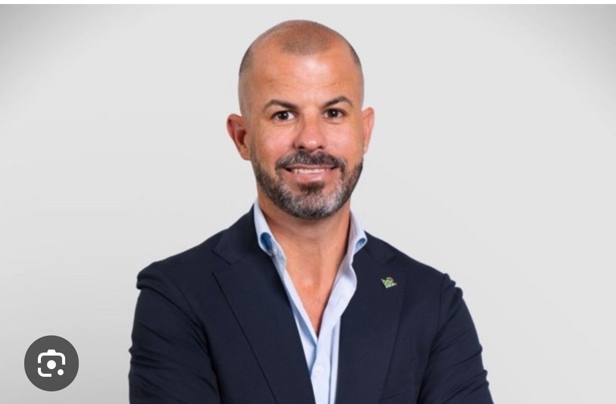 FernndezRaul's tweet image. #Betis
El mejor monaguillo que he tenido, como trabaja el nota. 
Grande FAJARDO!.