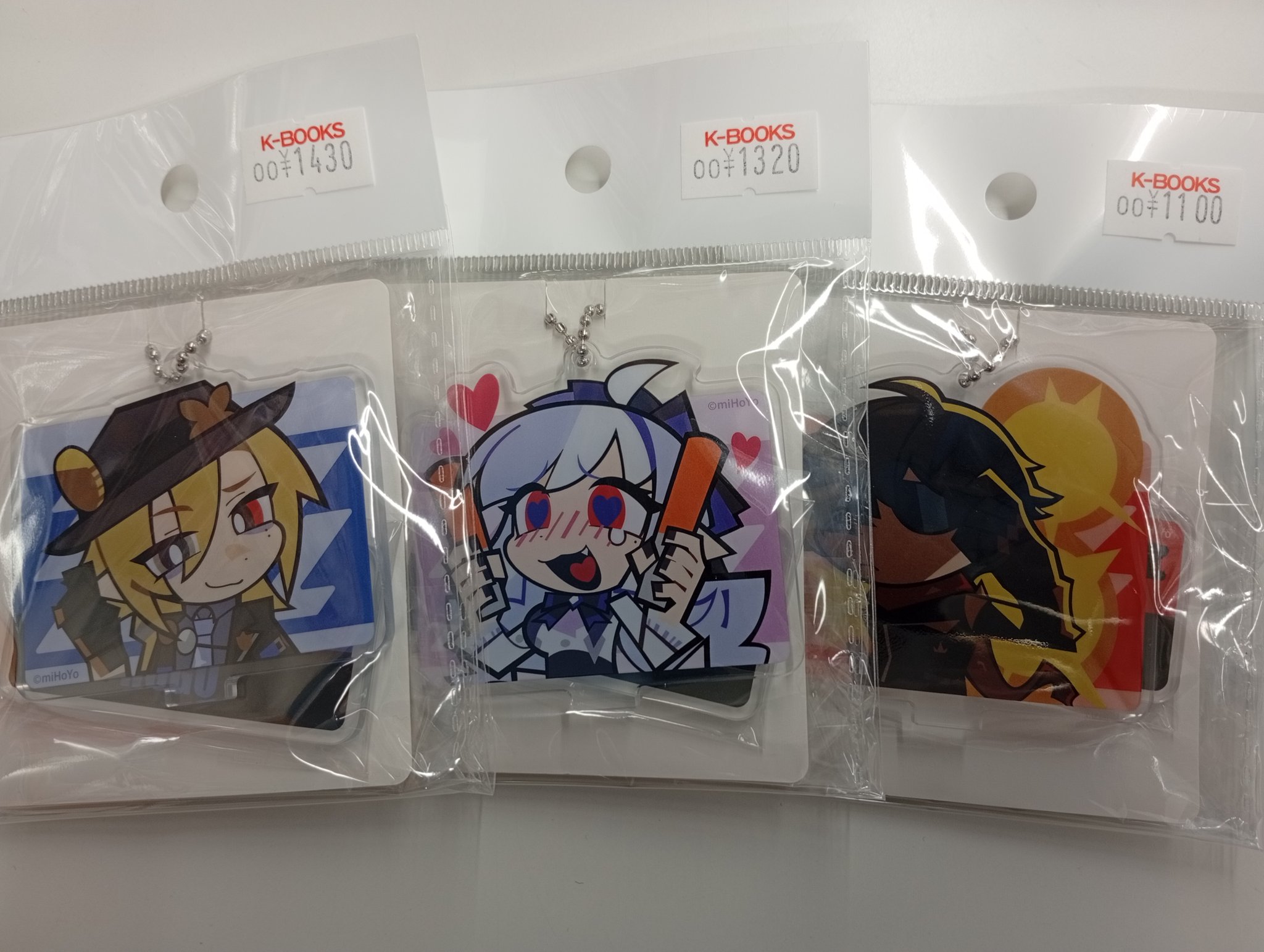 GIGO限定 ゼンレスゾーンゼロ アクリルボールチェーン ビビアン　9個セット GiGO限定 ゼンレスゾーンゼロ アクリルボード ビビアン - メルカリ
