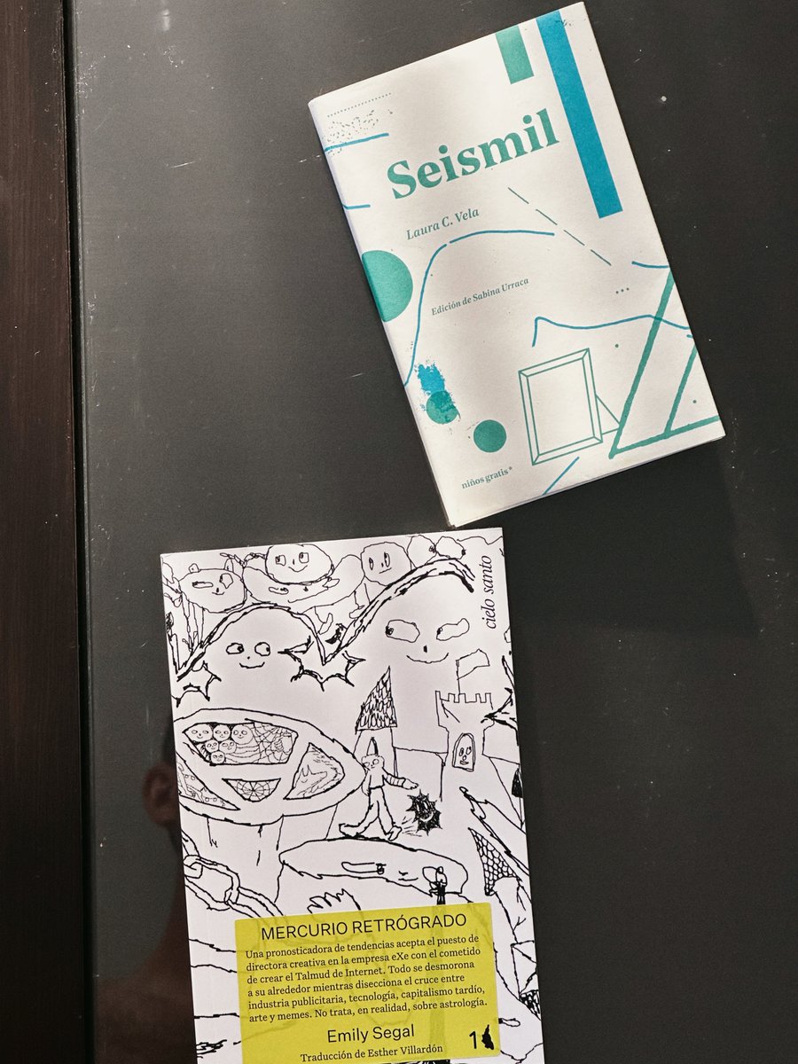 Ayer estuve en mi librería favorita de Plasencia y aproveché para dejarme la moneda, espero que bien