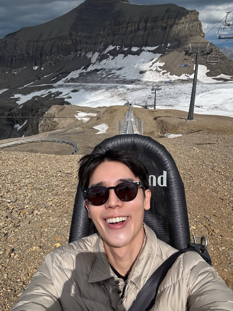 Jimmy Official Fanclub 🥑 (@jimmyyjphome) on Twitter photo Soft light, slow life.
IG : jimmyyjp update ✨
💜 : instagram.com/p/DMuWgWAzh2M/…
<a href="/jimmyyjp_/">Thapfah Kittipokin, M.D. (Critical Care)</a> #jimmyyjp #Tiny Soft light, slow life.
IG : jimmyyjp update ✨
💜 : instagram.com/p/DMuWgWAzh2M/…
<a href="/jimmyyjp_/">Thapfah Kittipokin, M.D. (Critical Care)</a> #jimmyyjp #Tiny