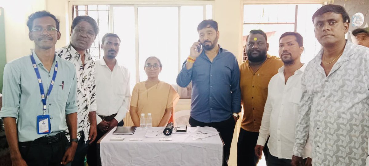 राज्याचे लोकप्रिय उपमुख्यमंत्री अजितदादा पवार यांच्या वाढदिवसानिमित्त येरवडा शास्त्रीनगर येथे मोफत रिक्षा लायसन्स बॅच परमिट वाटप व मोफत आयडीबीआय बँक खाते उघडून देण्यात आले. या उपक्रमाचे उद्घाटन माझ्या हस्ते झाले. एकलव्य फाउंडेशनचे शिरीष सोनवणे, आरिफ पठाण व आकाश बिडकर यांनी या