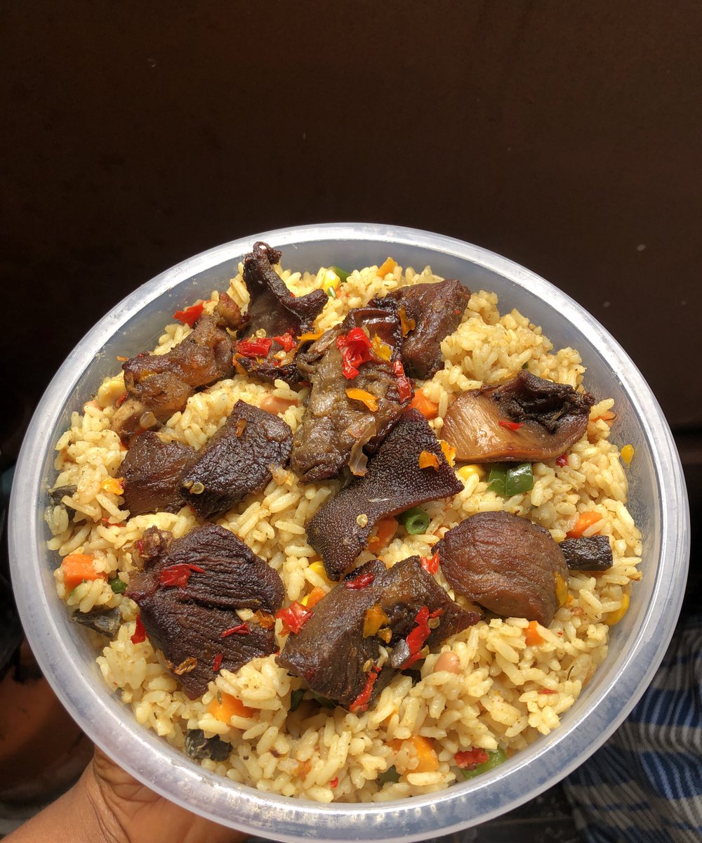 BabyOpral's tweet photo. Clean bowl of fried rice 🤤❤️🔥
Eat or pass ?
Available for bookings 
Good morning foodies 🫶 https://t.co/nt62hVfaZd