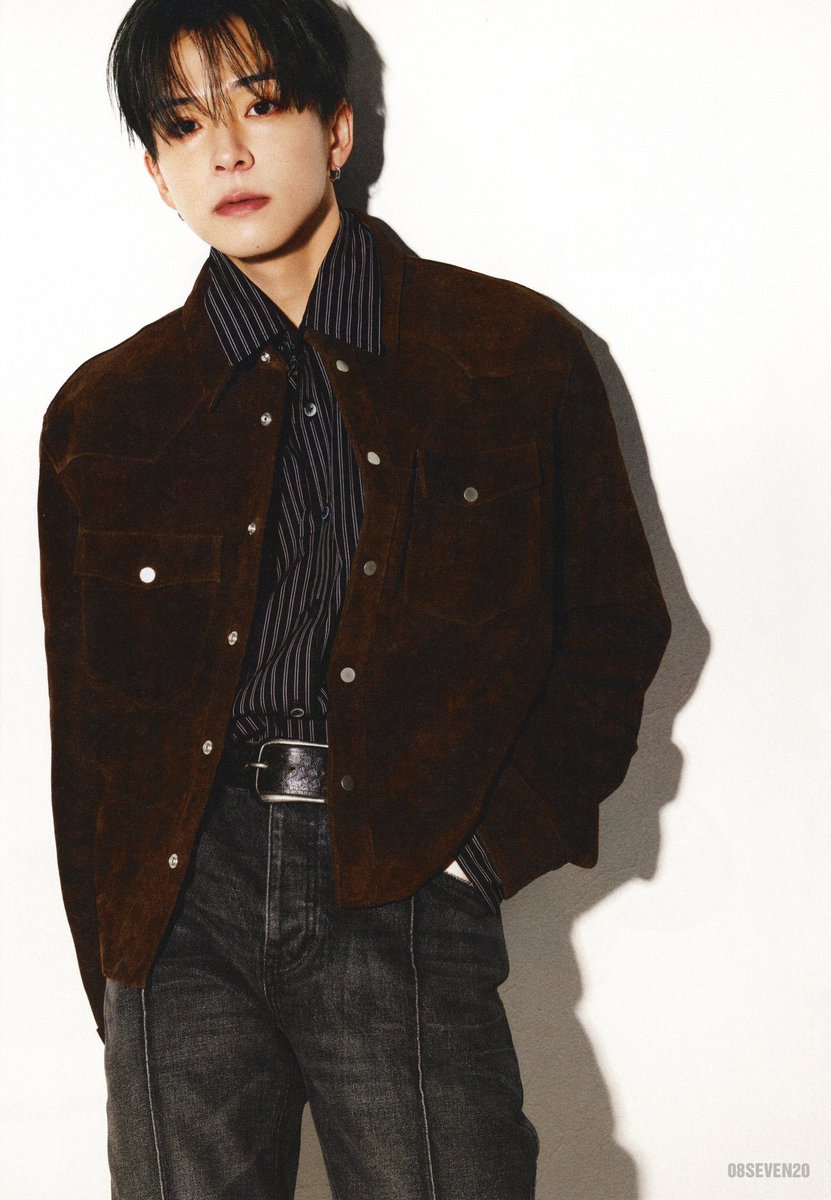 มึงกูเจอคนล้วงกระเป๋าว่ะ
:เป็นไงวะ
หล่อ