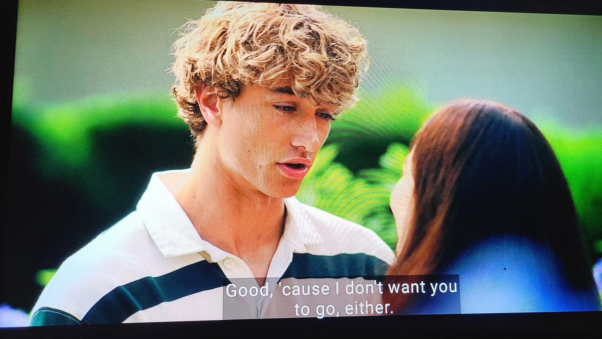 chappellofliv's tweet image. BELLY STAND THE FUCK UP WHAT THE FUCK ARE YOU DOING
#thesummeriturnedpretty