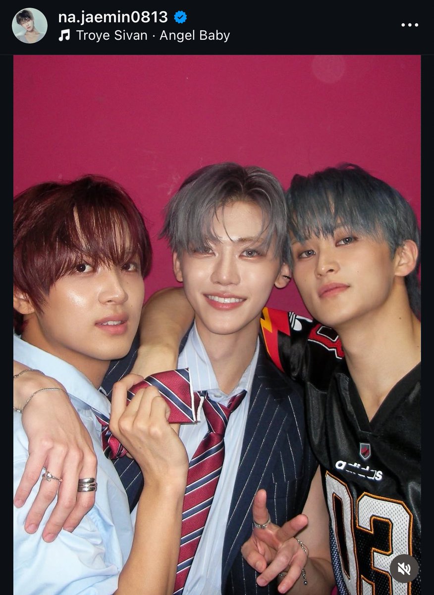 saw this from my private and was like wow best photo ever but only just realised its from najaemstagram. GASP…BEST FRIEND THROUPLE LAUNCH…