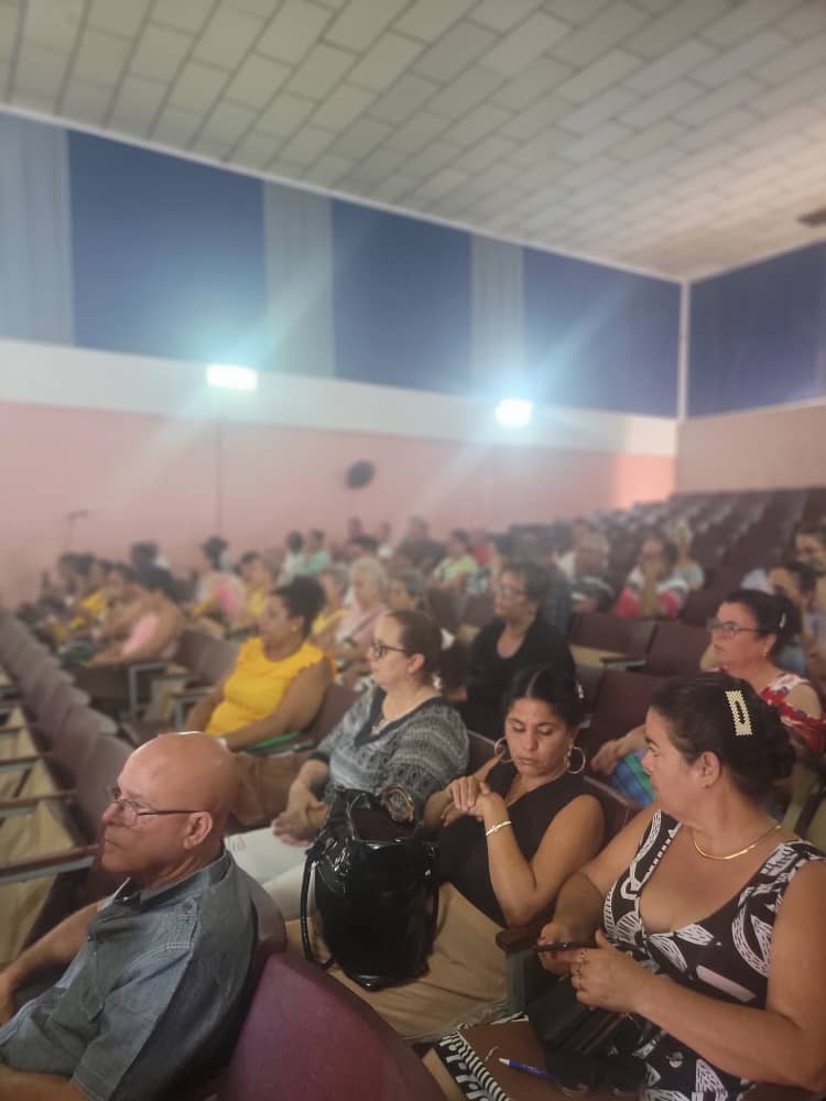 El sector de la Educación Presente!! en la vigésimo cuarta sesión ordinaria de la Asamblea Municipal Quemado de Güines 
#JungosPorVillaClara
#QuemadoEn26