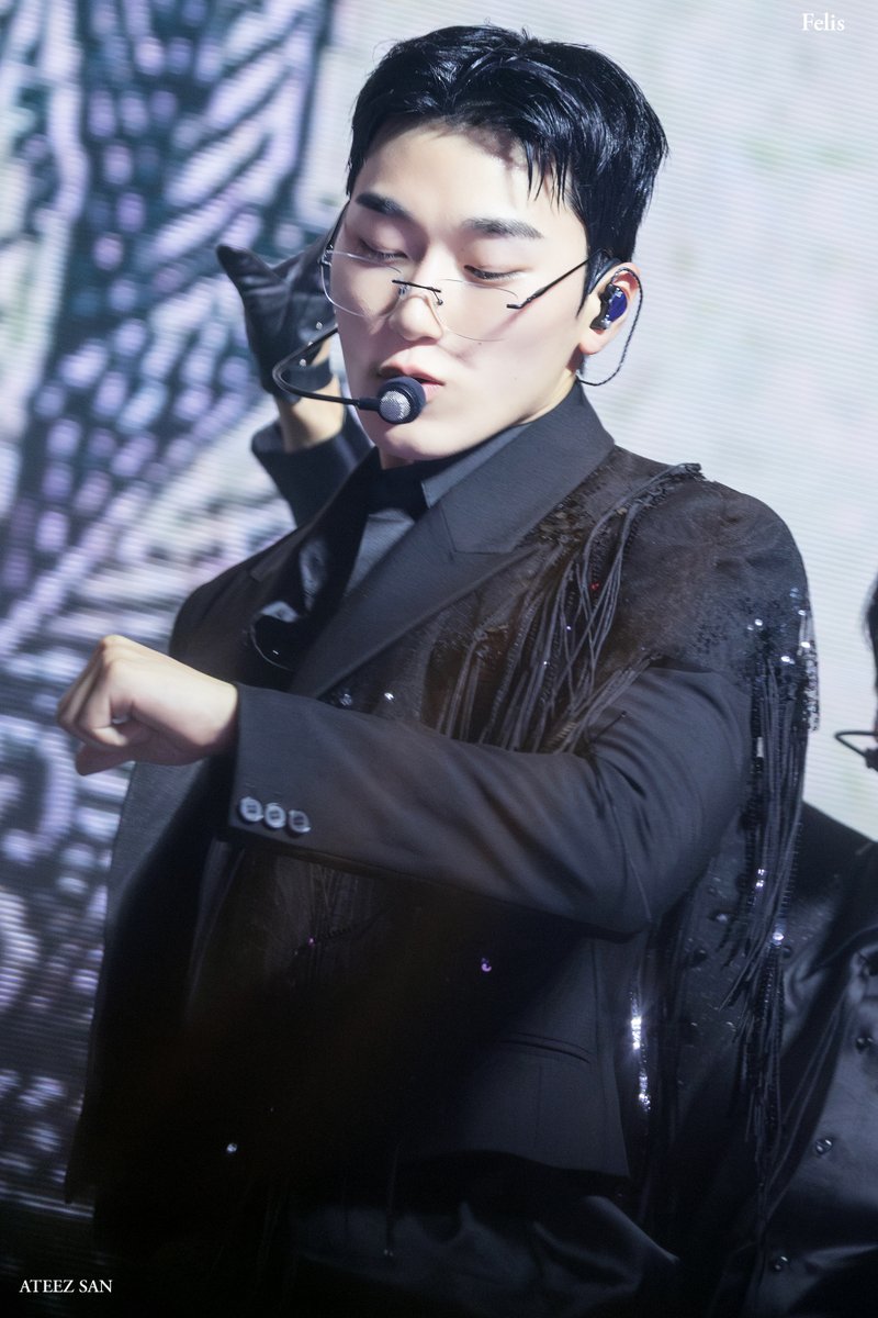 250705   
WORK
#에이티즈 #ATEEZ #산 #SAN #최산
