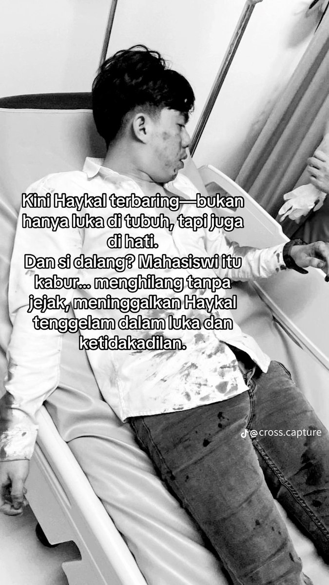 timmycaplin's tweet photo. tolong bantu repost! Sahabat Kita Haykal dihajar tanpa ampun dikeroyok oleh 15 mahasiswa Unisba Bandung. Napasnya tersengal, tubuhnya berlumur luka. Semua ini bukan spontan, tapi rencana keji seorang mahasiswi. la memancing, mereka menyerang. dan Kini Haykal masih terbaring di rs https://t.co/06xcEWjjUV