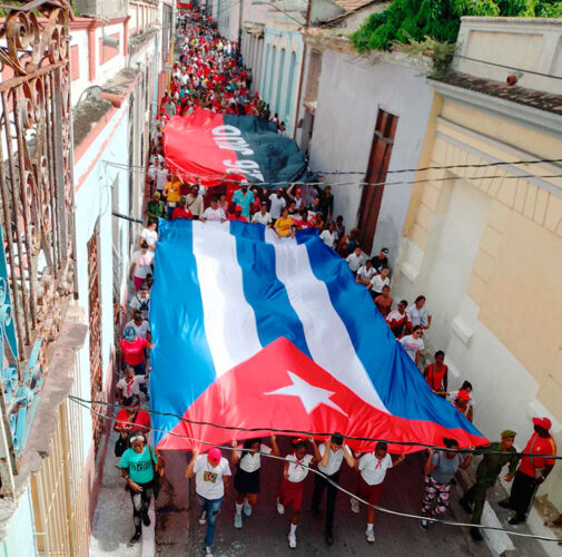 Que se escuche bien alto:
GLORIA ETERNA A LOS MÁRTIRES DE LA REVOLUCIÓN!!! 🇨🇺