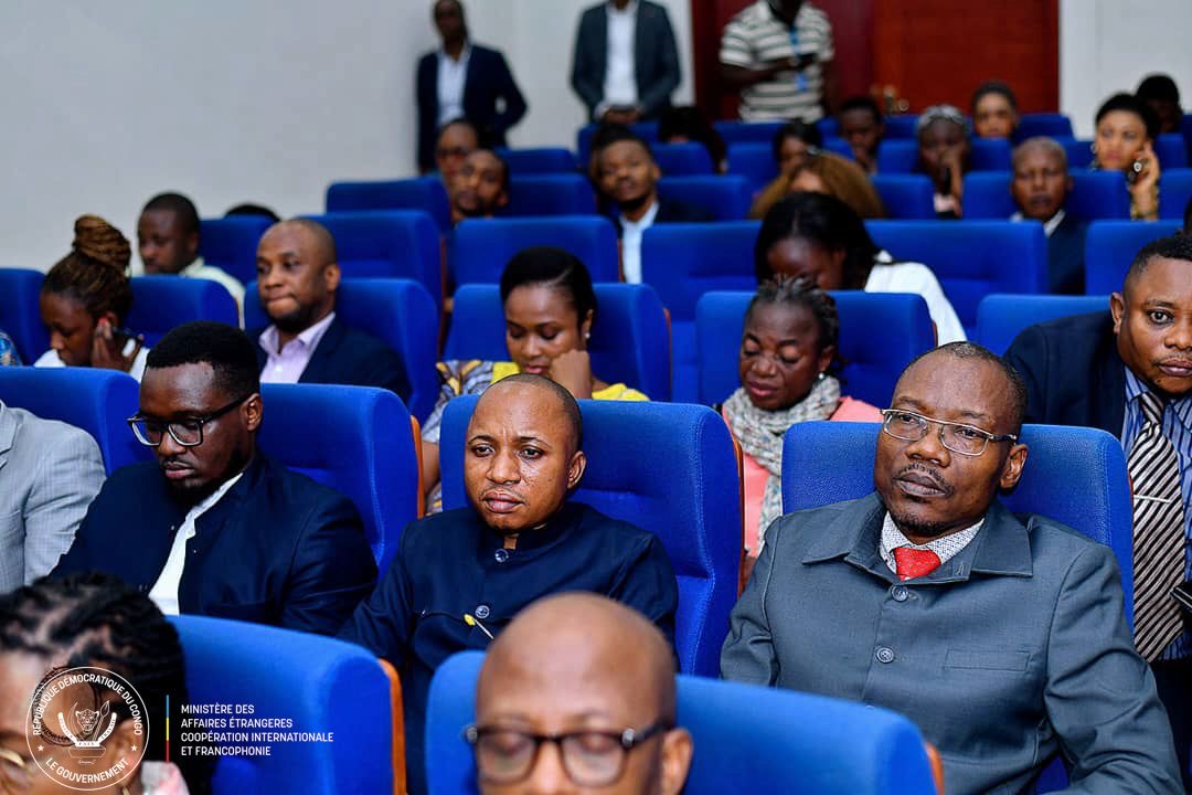 Ce 29 juillet, j’ai conduit la réunion stratégique entre le Gouvernement et l’<a href="/UNICEF/">UNICEF</a>, autour du nouveau programme de coopération 2025–2029.

112 interventions planifiées, 6 secteurs prioritaires, 8 provinces ciblées, dont 4 en situation d’urgence.

Face à la baisse de 38 % des