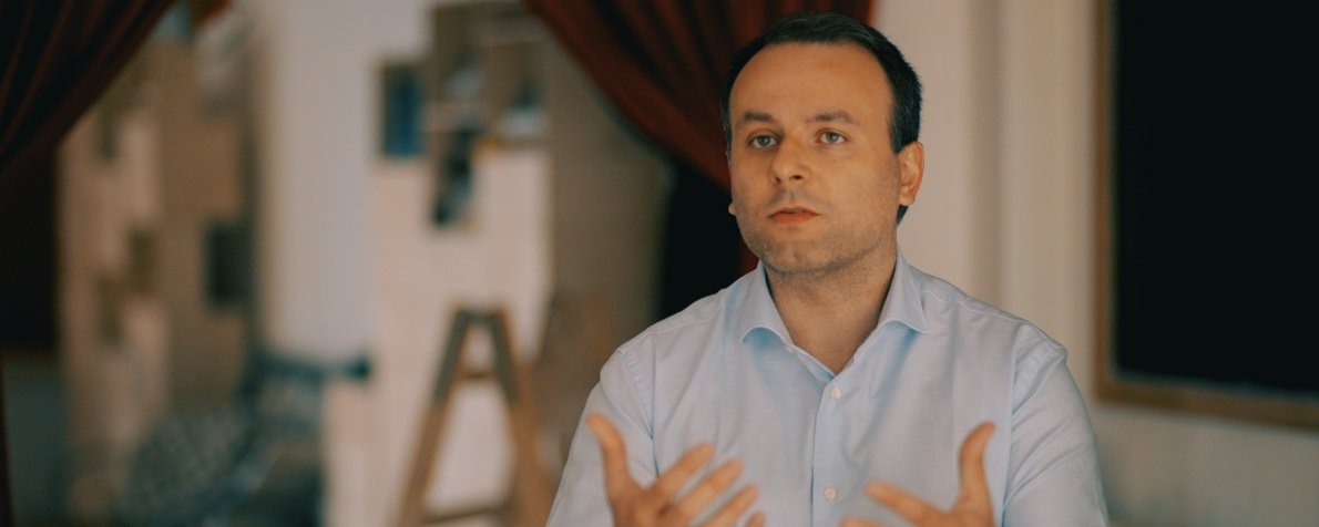 Roberto Paura, scrittore e divulgatore scientifico italiano esperto di futurologia, ha scritto alla redazione di BET Magazine-Mosaico:

«Gentile Redazione, con rammarico sono a chiedervi di eliminare dalla versione online del vostro Bollettino la mia intervista rilasciata lo