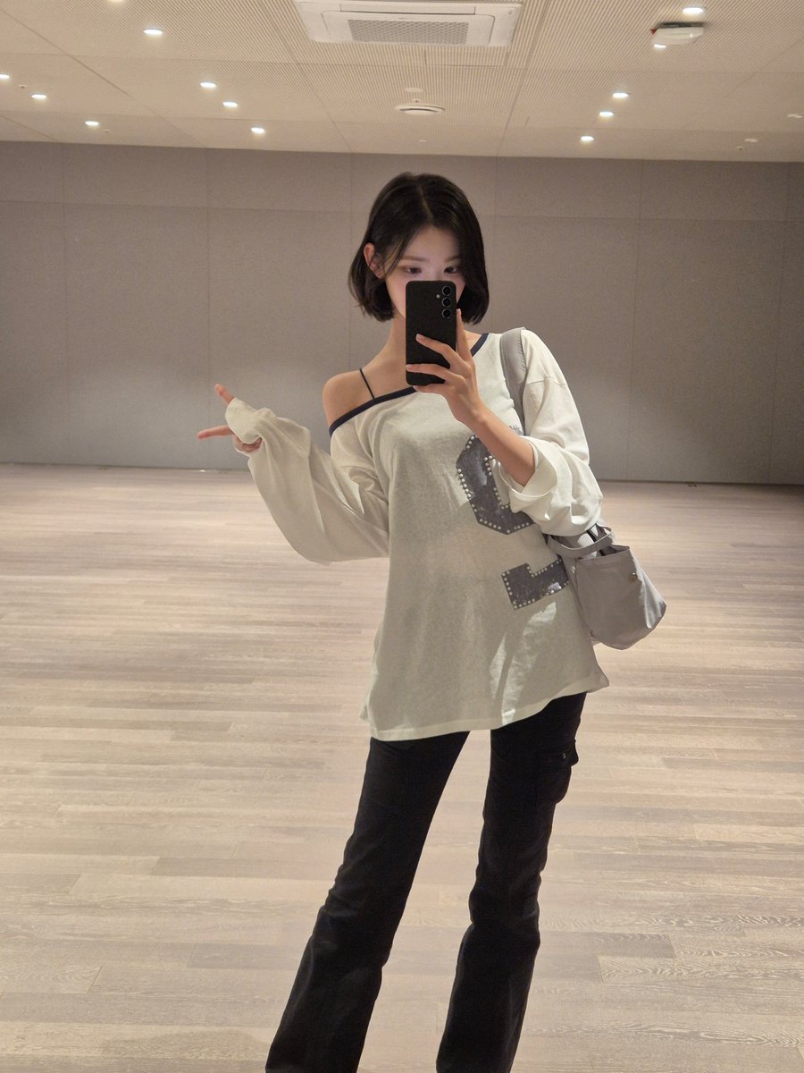 jiwoo tweet media
