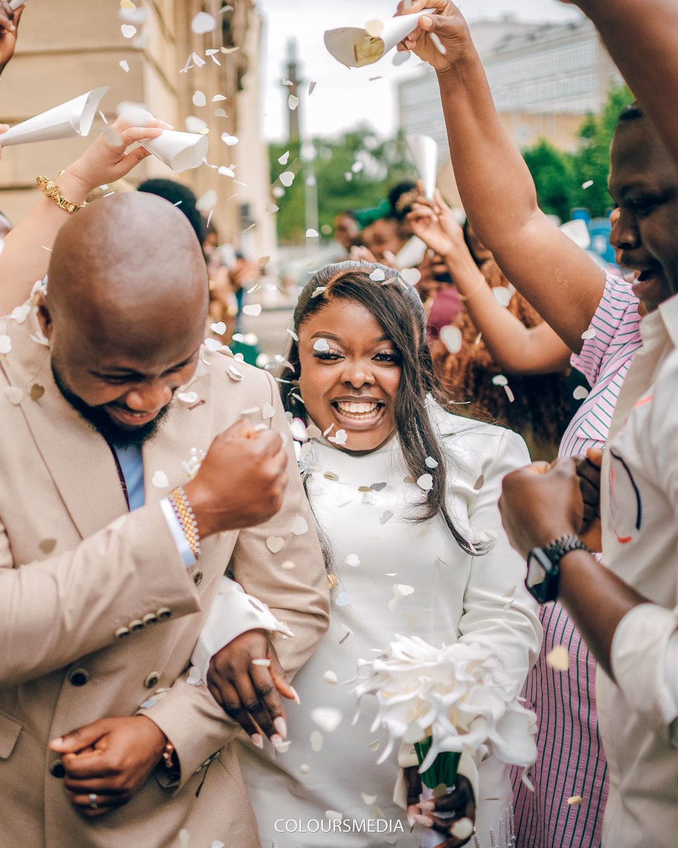 yimmymartins's tweet image. You + Me = Something beautiful 🌹