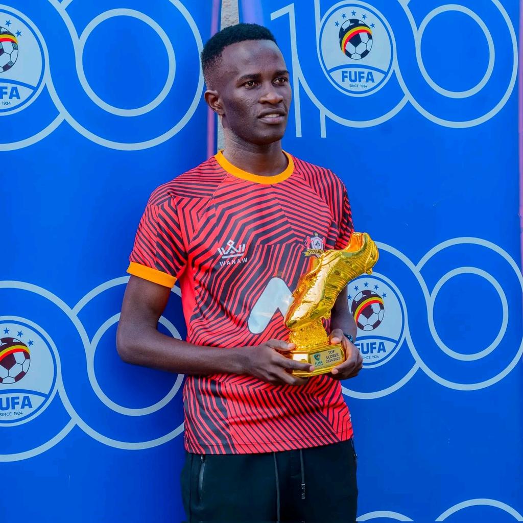 Done Deal 

Bul FC has completed the signing of Kambugu Lawrence from fufa big leagu side Ntugasaze fc.

Kambugu scored 15 goals last season and 6 assists in fufa big league.