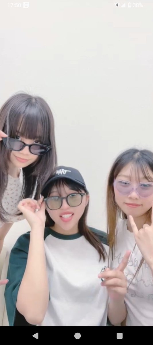 危うく忘れるところだった。

本日のミクチャ配信より

お納めくださいませ！

#CutiV
#キューティブ
#ひなみといっしょ