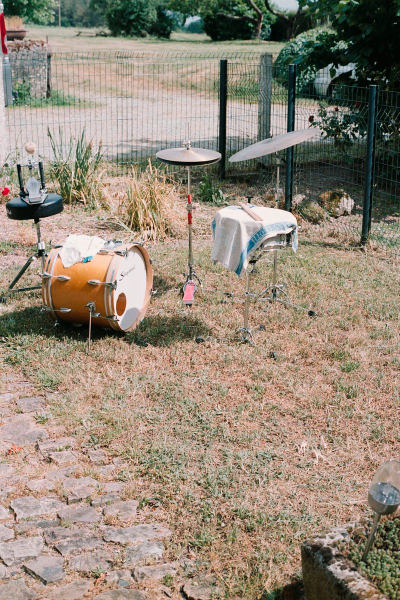 Dear pals, activities in the DC realm are accumulating at speed so we’d like to take the opportunity to highlight our mailing list which, by signing up to, will render you up to date on every single one of our doings! drycleaning.os.fan/mailinglist