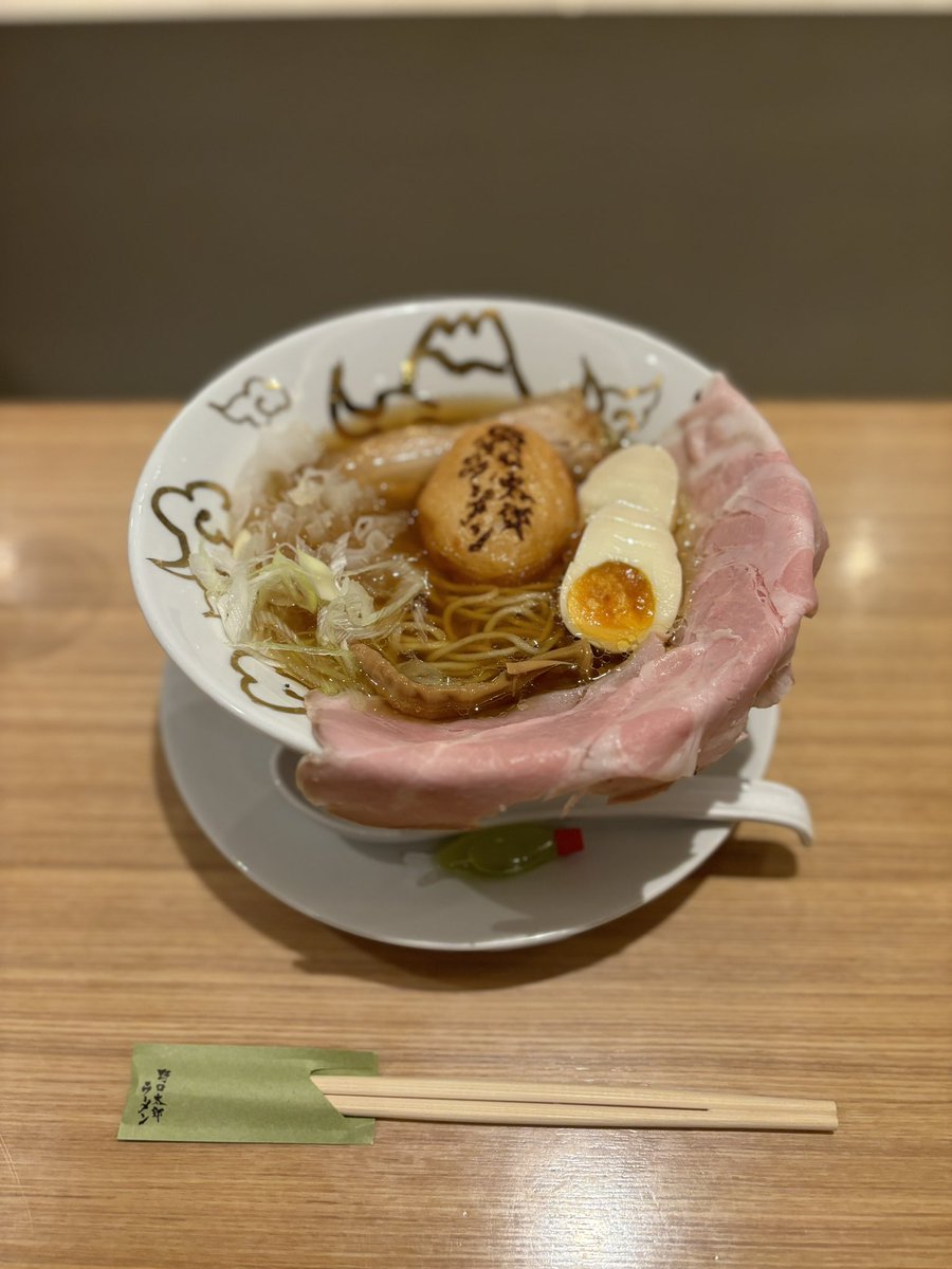 BLENDA_rian's tweet photo. 時間余ったからラーメンでも行こうって言ってくれて連れてってくれた🍜
優しい本指様ばっかりで嬉しいです😭💖 https://t.co/xqO0ygAqK5