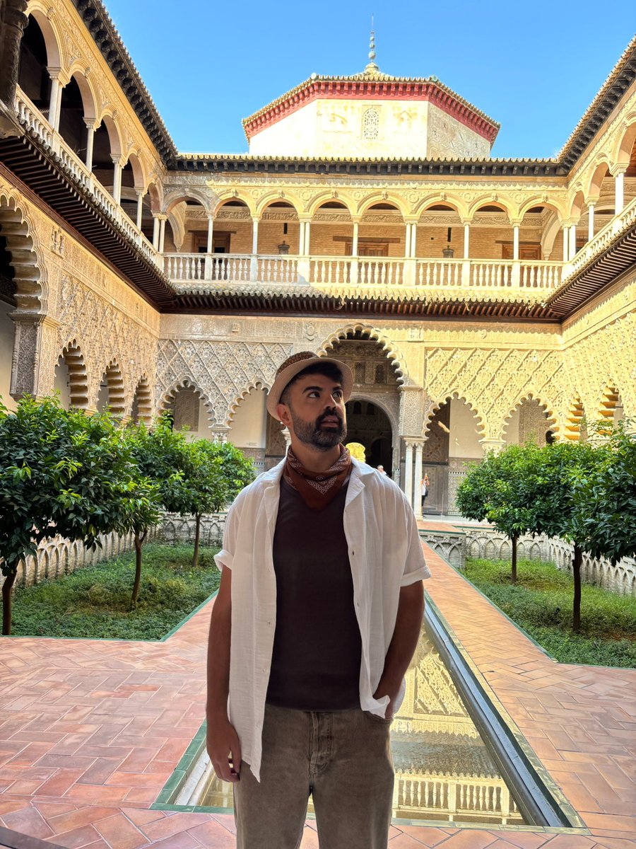 10 günlük Endülüs turunun henüz başındayım ama burası beni şimdiden derinden etkiledi. Her köşesi ayrı bir masal ^^^