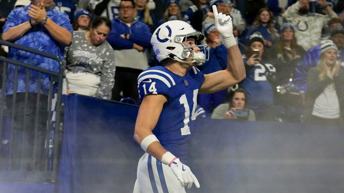 5 #Colts Who Could Be Next to Sign Contract Extensions | via <a href="/JakeArthurNFL/">Jake Arthur</a> 

READ: si.com/nfl/colts/news…