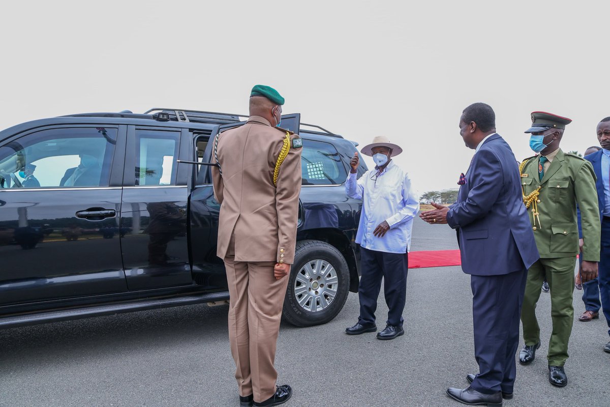 elsie_karungi's tweet image. Bilateral talks like these pave the way for shared success. Thank you, President Museveni, for prioritizing regional collaboration and economic integration. #EastAfricanUnity