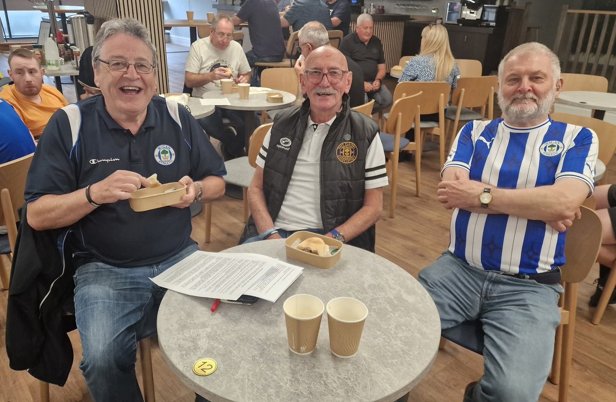 𝗟𝗮𝘁𝗶𝗰𝗮𝗳𝗲 𝗗𝗿𝗼𝗽-𝗜𝗻 #wafc
☕️🍪
Join us this 𝗧𝗵𝘂𝗿𝘀𝗱𝗮𝘆 between 10am &amp; noon

Pop along to our Community Cafe

Free refreshments, tea/coffee &amp; biscuits, plus lots of chat

Whelan's Bar
The Brick Community Stadium 

Everyone welcome

#Wigan